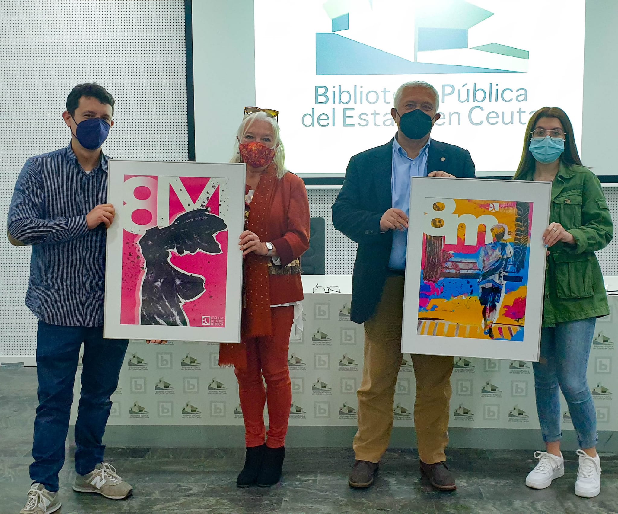 FOTO BIBLIOTECA 02 EAC 8M