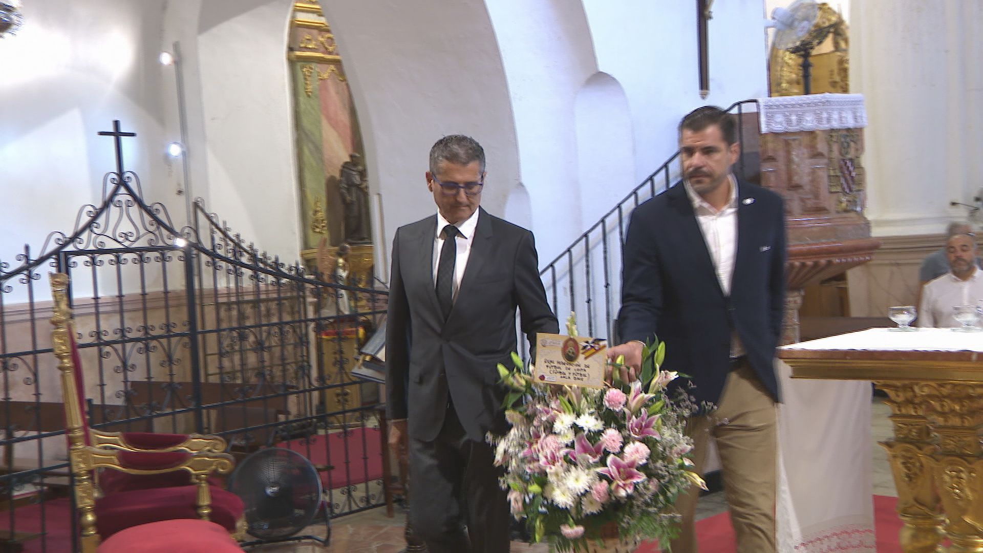 AD CEUTA EN IGLESIA