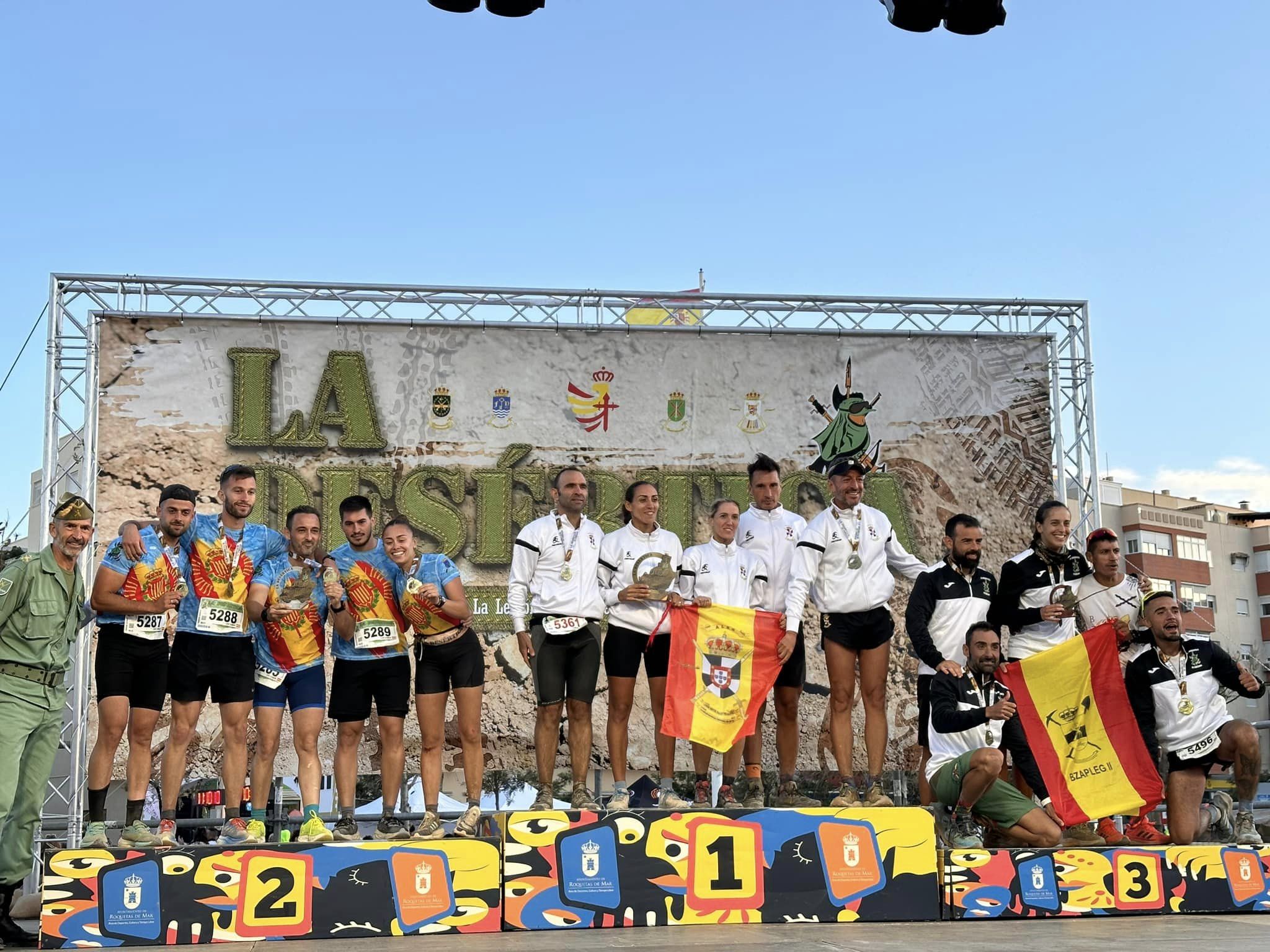 El equipo mixto de Ceuta, en lo más alto del podio