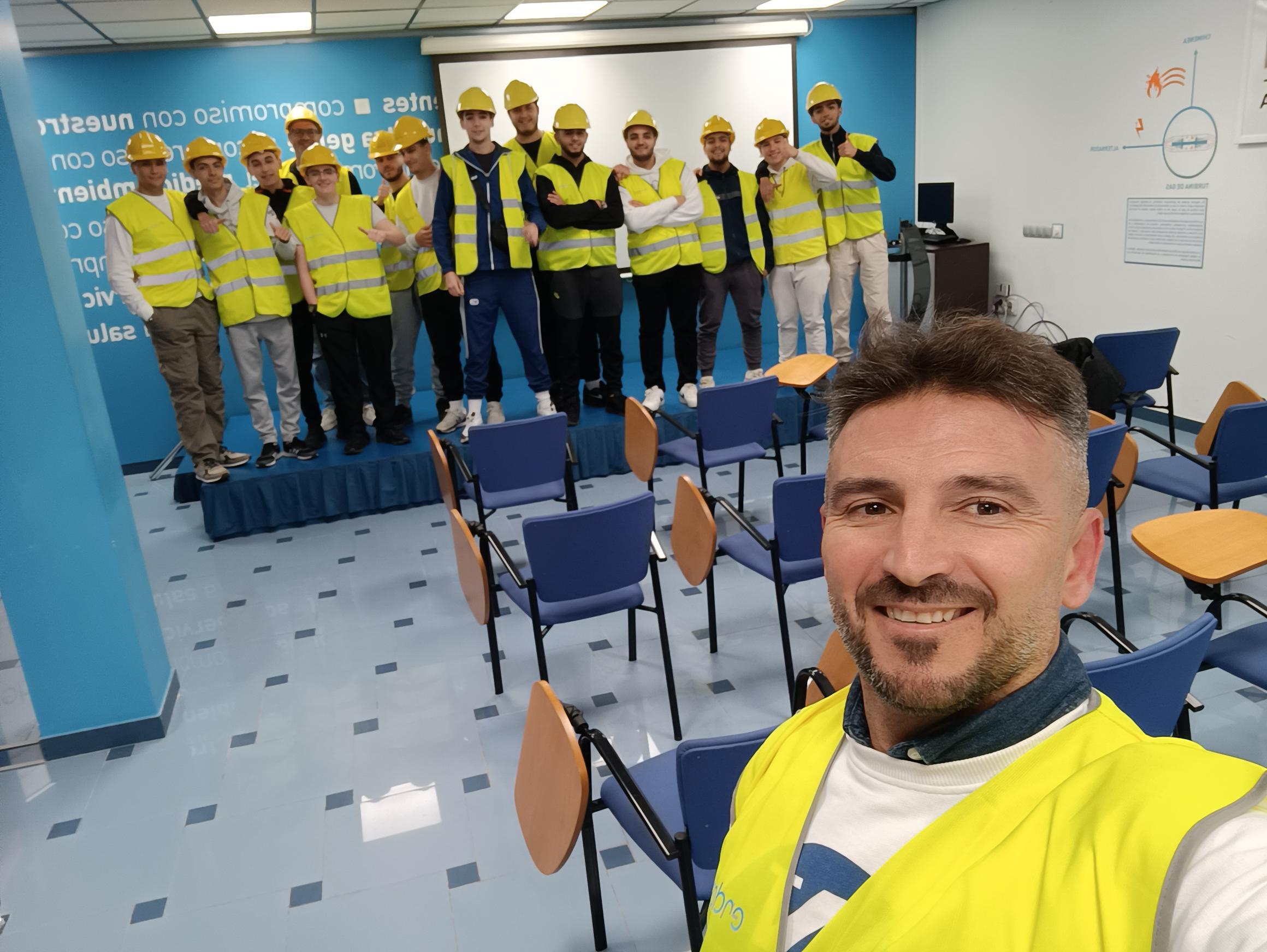 visita alumnos Instituto Abyla